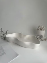 Load image into Gallery viewer, Amélié Wave Dish/Bowl