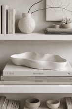 Load image into Gallery viewer, Amélié Wave Dish/Bowl