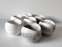 Load image into Gallery viewer, Céline Curve Tea Light Holder