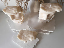 Load image into Gallery viewer, Emperor Head Soy Wax Candle