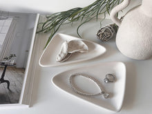 Load image into Gallery viewer, Tallia Ceramic Tray