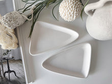 Load image into Gallery viewer, Tallia Ceramic Tray