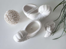 Load image into Gallery viewer, Ceramic Sisley Sea Shell
