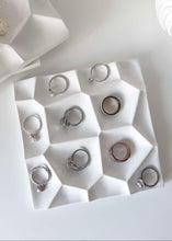 Load image into Gallery viewer, Gioielli Ceramic Geometric Jewellery Tray