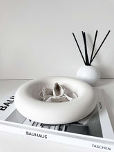 Load image into Gallery viewer, Bianca Ceramic Sandstone Dish