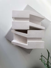 Load image into Gallery viewer, Speech Mark Bookend