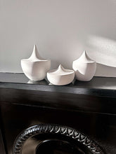 Load image into Gallery viewer, Monte Liscio Sandstone Sculptures