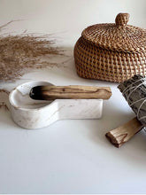 Load image into Gallery viewer, Palo Santo Marbled Dish Gift Set