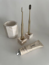 Load image into Gallery viewer, Cecilia Bathroom Collection