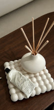 Load image into Gallery viewer, Béatrice Bobble Large Display Tray