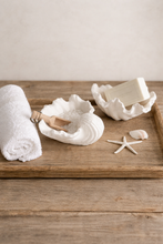 Load image into Gallery viewer, Fabré Ceramic Conch Display Dish