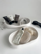 Load image into Gallery viewer, Bernice Decorative Bowl