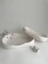 Load image into Gallery viewer, Bernice Decorative Bowl