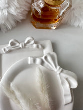 Load image into Gallery viewer, Bow Trinket Dish