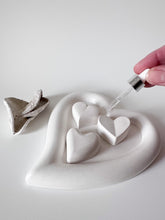 Load image into Gallery viewer, ESSENZA