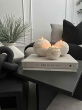 Load image into Gallery viewer, Verona Marble Tea Light Candle Holders