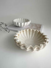 Load image into Gallery viewer, Gabriel Wave Bowl
