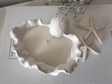Load image into Gallery viewer, Ceramic Conch Shell Soy Wax Candle
