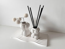 Load image into Gallery viewer, Geometric Design Vase/Reed Diffuser
