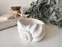 Load image into Gallery viewer, Ceramic Sea Shell Decorative Dish
