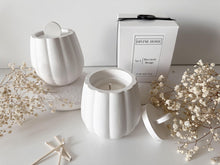 Load image into Gallery viewer, Fragrance Soy Wax Candle In Ceramic Curved Pot
