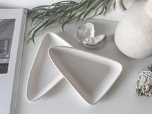 Load image into Gallery viewer, Tallia Ceramic Tray
