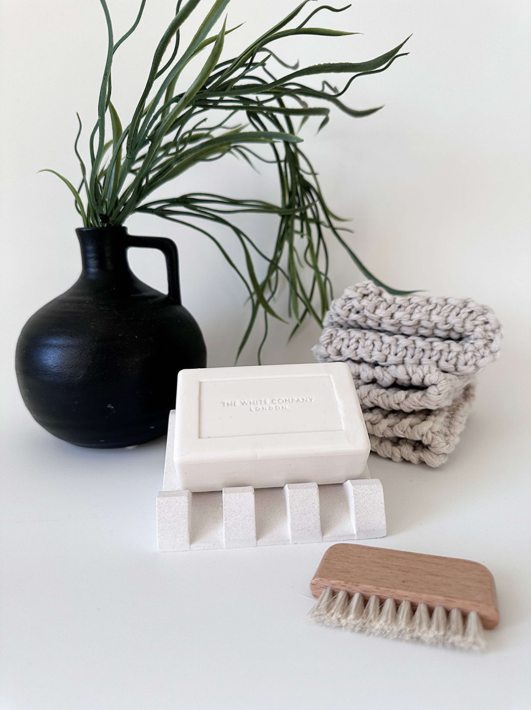 Ceramic Soap Dish/ Cotton Cloth & Nail Brush