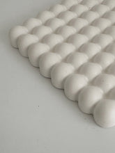 Load image into Gallery viewer, Béatrice Bobble Large Display Tray
