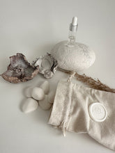 Load image into Gallery viewer, Ciottoli Essential Oil Pebbles &amp; Onda Wave Tray Set
