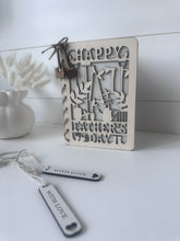 Load image into Gallery viewer, Bespoke Personalised Wooden Father's Day Card
