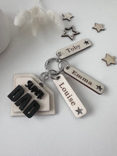 Load image into Gallery viewer, Super Dad Personalised Keyring
