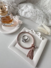 Load image into Gallery viewer, Bow Trinket Dish

