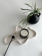 Load image into Gallery viewer, Viva Marbled Display Tray
