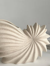 Load image into Gallery viewer, Sandshore Shell Vase
