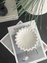 Load image into Gallery viewer, Gabriel Wave Bowl
