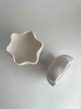 Load image into Gallery viewer, Guscio Ceramic Pedestal Bowl
