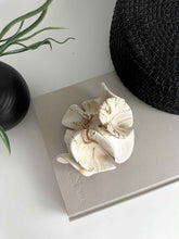 Load image into Gallery viewer, Marble Wave Sculpture
