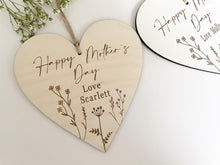 Load image into Gallery viewer, Botanical Happy Mother&#39;s Day Personalised Heart
